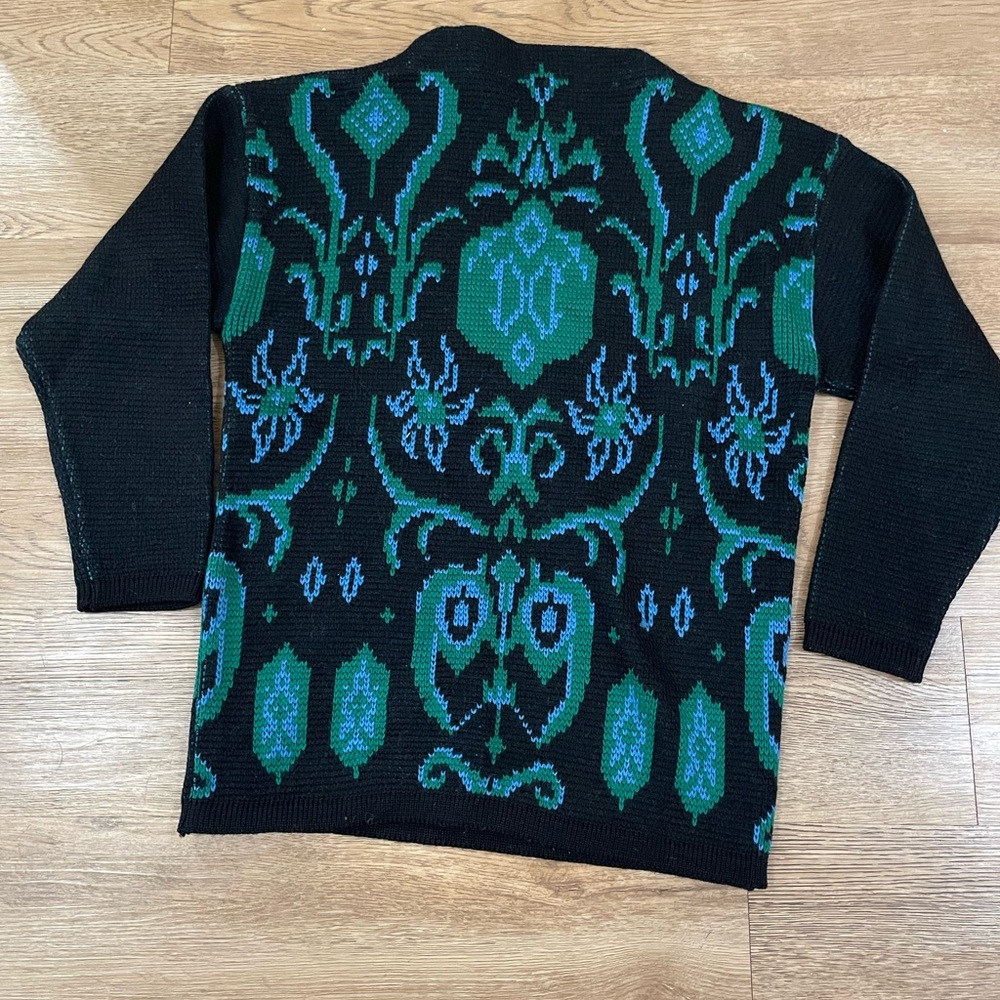 Vintage 90sJantzen 100%Wool Black and Green Graphic Cardigan